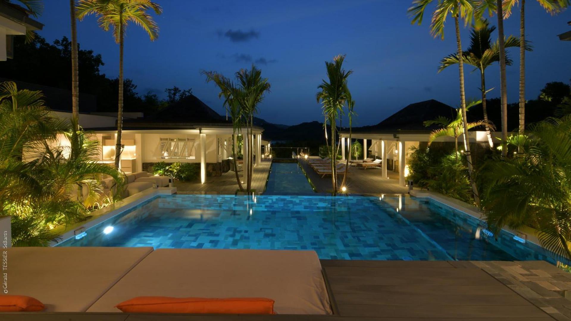 Modern Villa With Two Swimming Pools Petit Cul-de-Sac Exterior photo