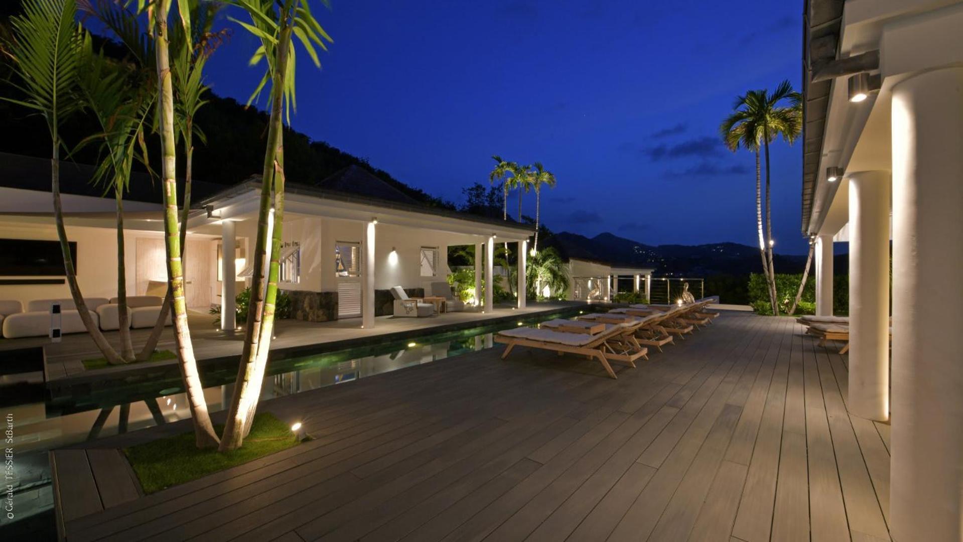 Modern Villa With Two Swimming Pools Petit Cul-de-Sac Exterior photo