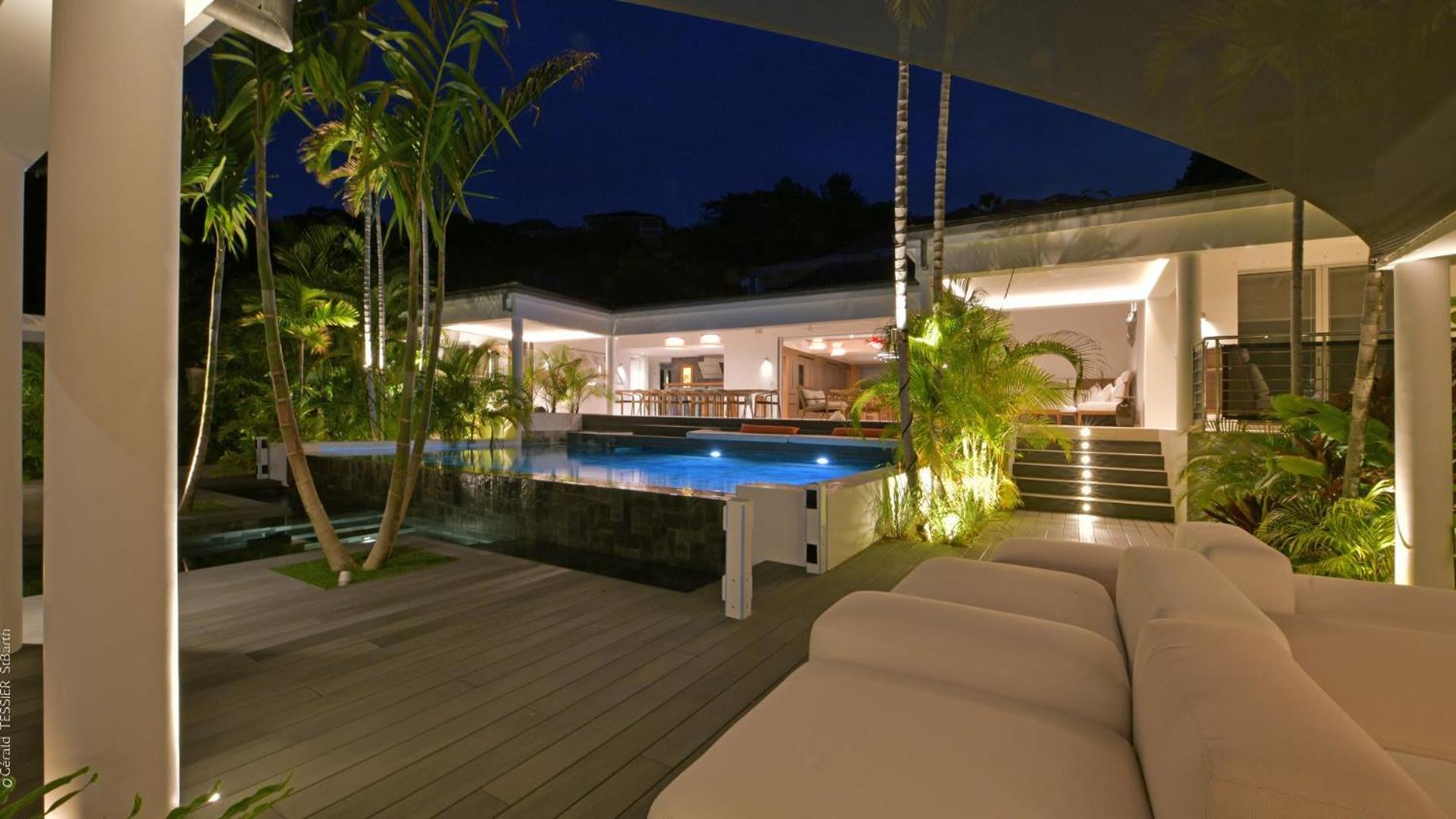 Modern Villa With Two Swimming Pools Petit Cul-de-Sac Exterior photo