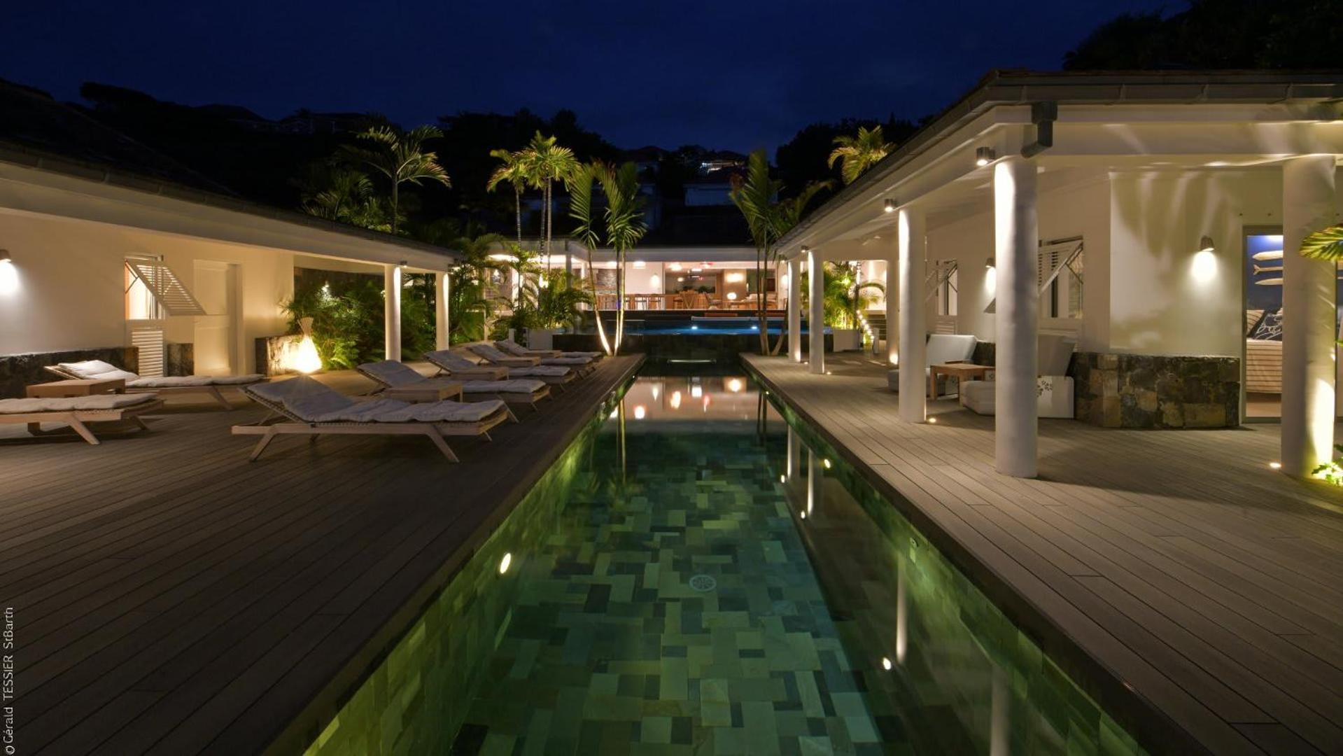 Modern Villa With Two Swimming Pools Petit Cul-de-Sac Exterior photo
