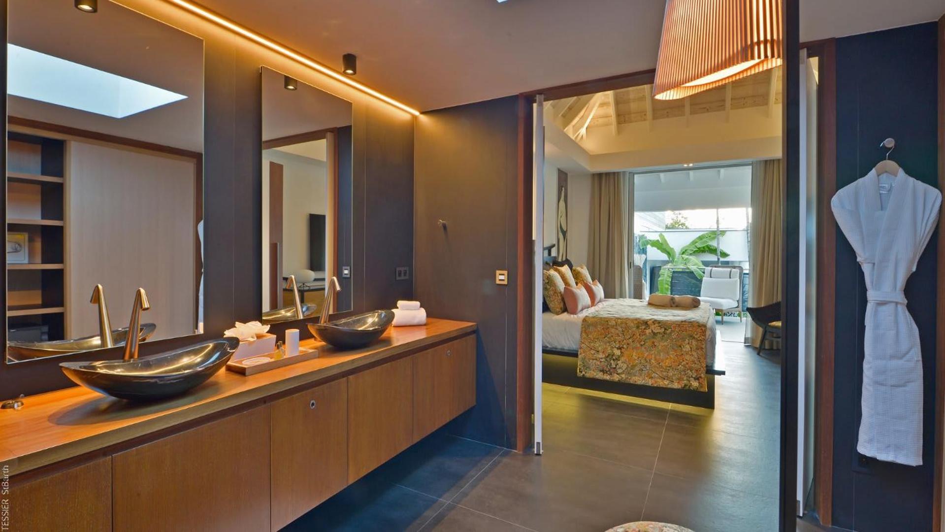 Modern Villa With Two Swimming Pools Petit Cul-de-Sac Exterior photo